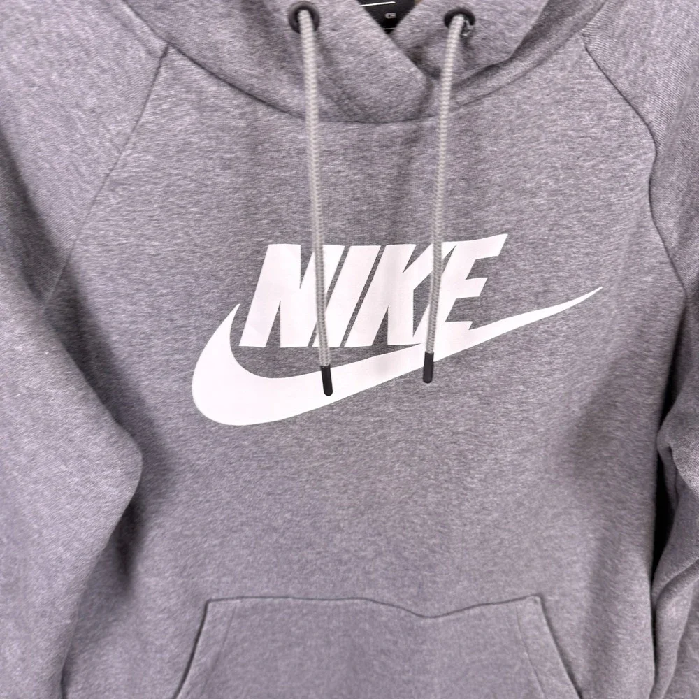 Nike Men's Hoodie Size Small Swoosh Grey Club Fleece Gym Athleisure Clean BV4126